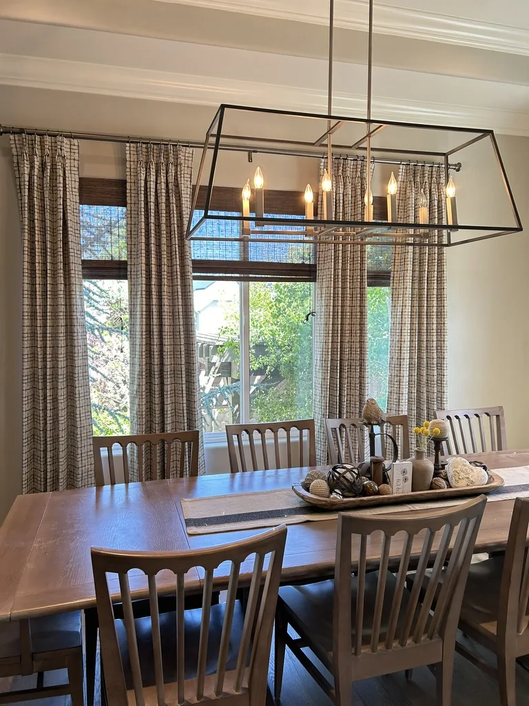 Custom drapes in a dining room